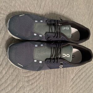 On Cloud - Size 14 - Navy/Green - only worn once